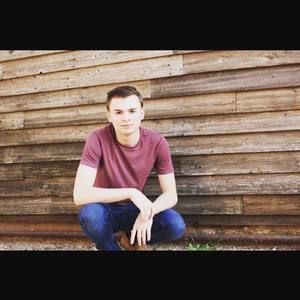 Meet your Posher, Ethan